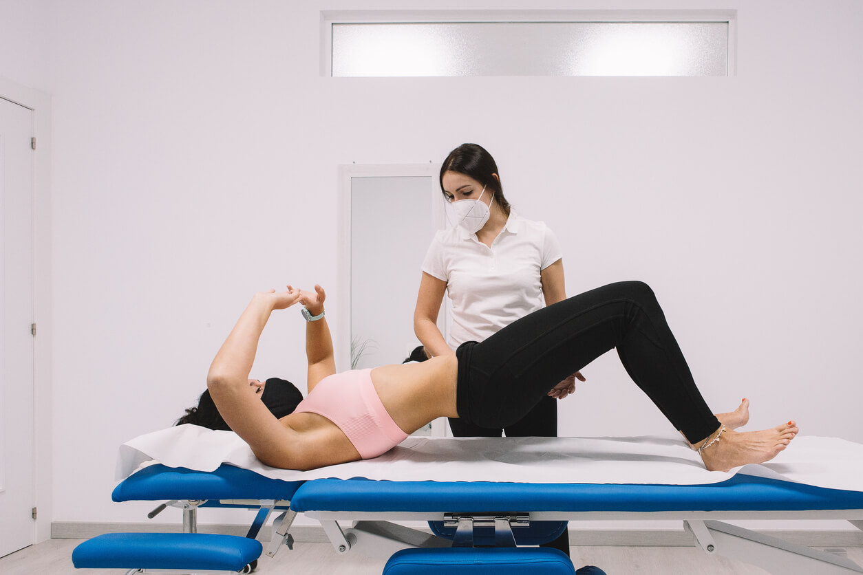 Qué es la gimnasia hipopresiva: Beneficios y técnicas para fortalecer tu salud abdominal